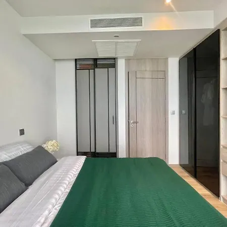 Sea View Amazing 2 Bed Room-mesmerizing Views