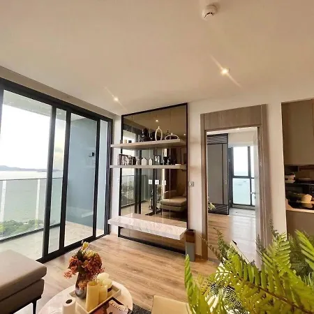 Sea View Amazing 2 Bed Room-mesmerizing Views