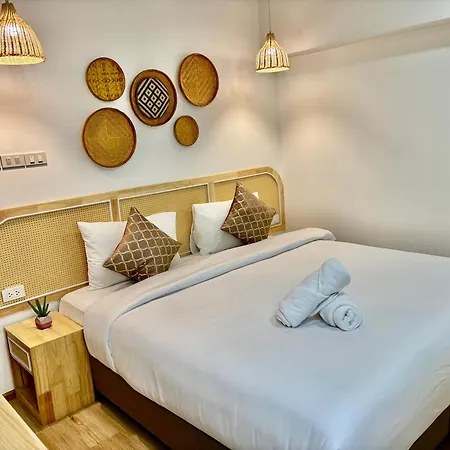 Charm At Pratumnak 3*