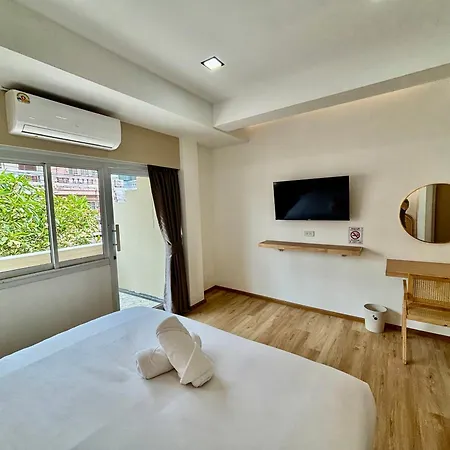 Charm At Pratumnak Pattaya