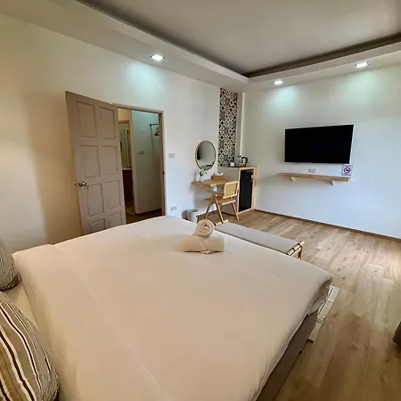 Charm At Pratumnak 3* Pattaya