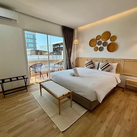 โรงแรม Charm At Pratumnak