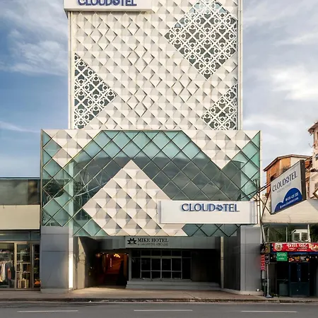Cloudotel Walking Street โรงแรม Pattaya