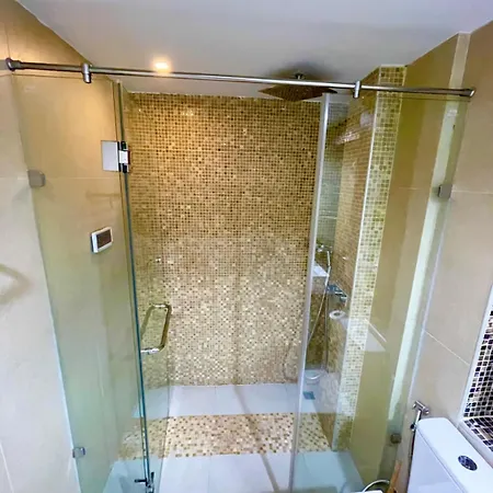 Large Deluxe Condo, Centara Azure Residence, Apartment