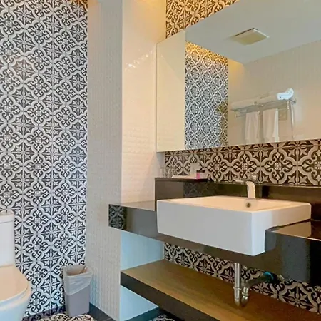 โรงแรม Chezzotel Pattaya