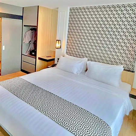 โรงแรม Chezzotel 4*