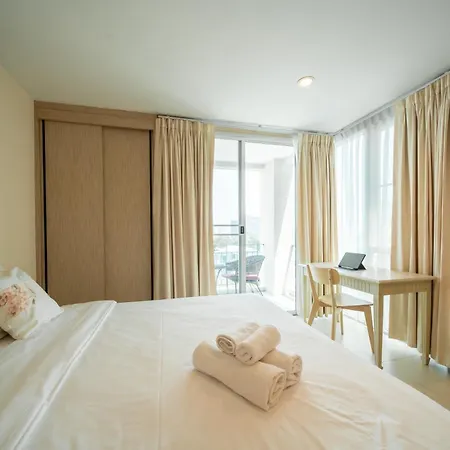 Shamrock Hotel