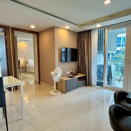 Apartment Grand Avenue *