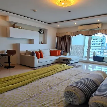 อพาร์ทเม้น View Talay 7 Seaview