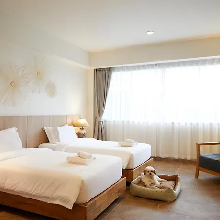 The Leela & 4* Pattaya