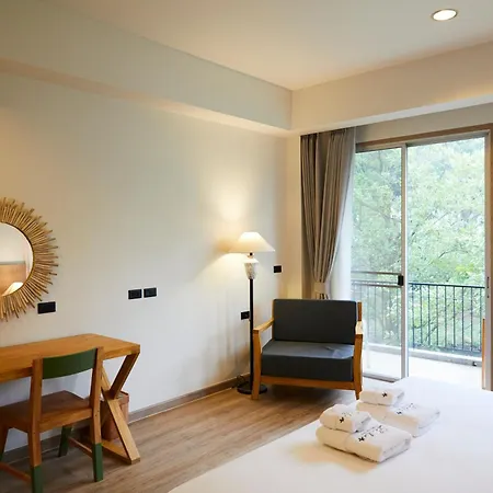 The Leela & โรงแรม 4*