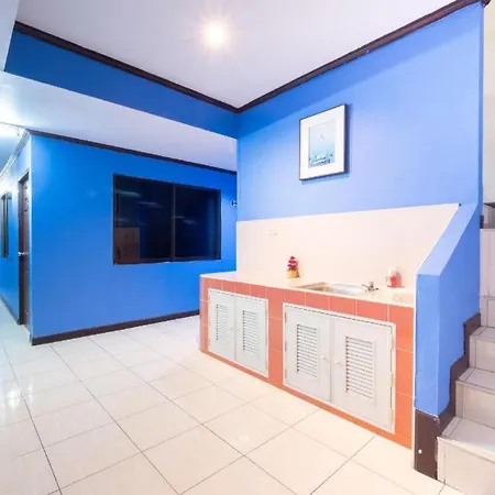 Hotel Oyo 75327 Diyana 3*