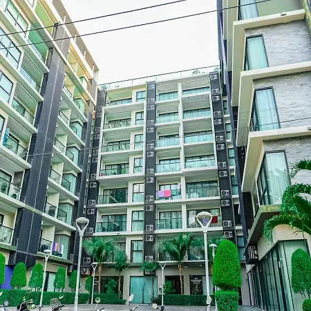 Well Furnished With Balcony Holiday home *