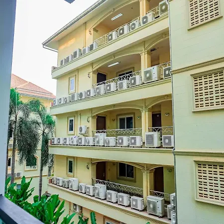 Well Furnished With Balcony Holiday home