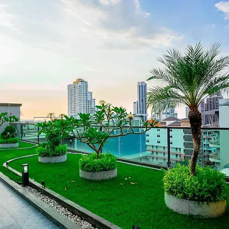 Holiday home Well Furnished With Balcony Pattaya