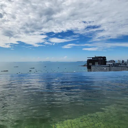 The Edge - Unique & Luxurious Pattaya