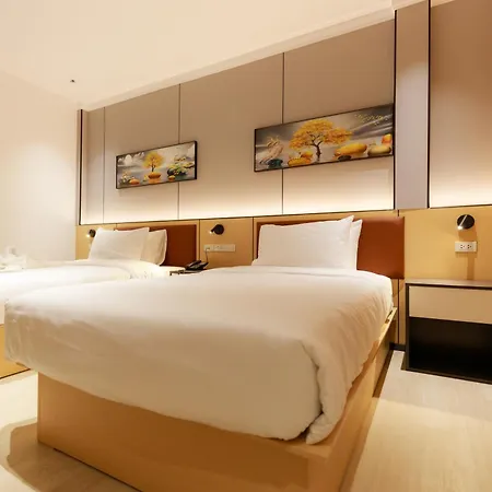 Banana South โรงแรม *