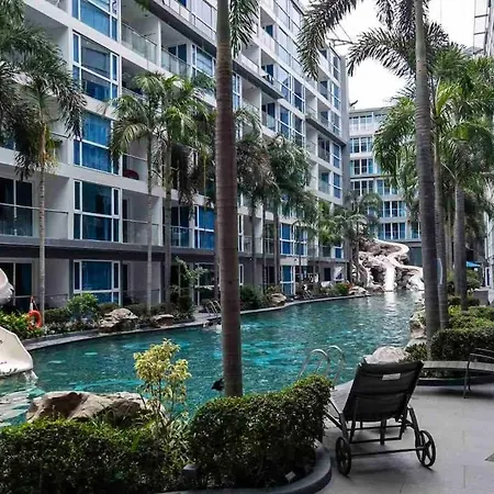 Centara 8th Floor Pattaya