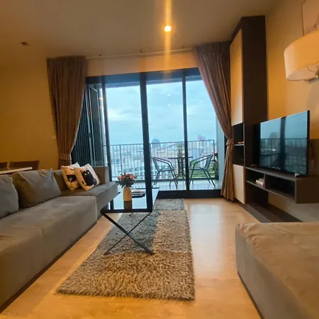2 Bed At Excellent Location - In Class *