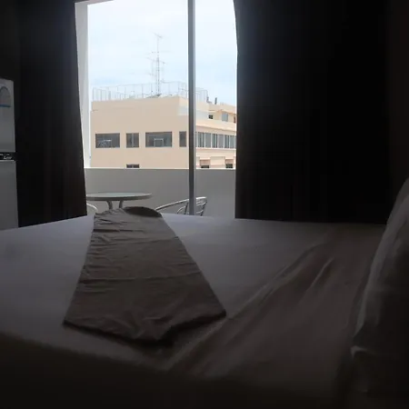 Hotel House- Sha Extra