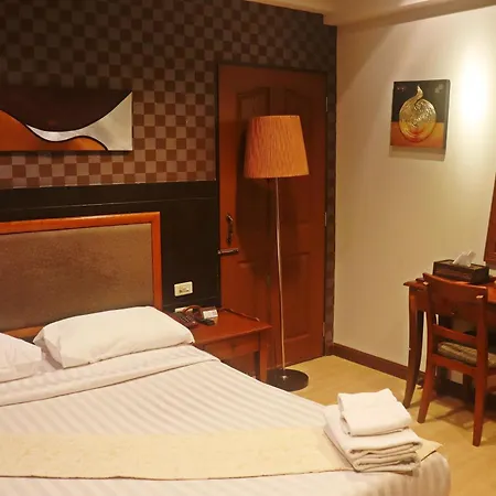Hotel House- Sha Extra