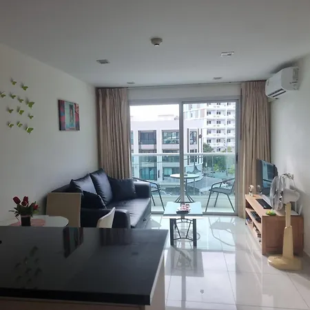 Laguna Bay 1 *