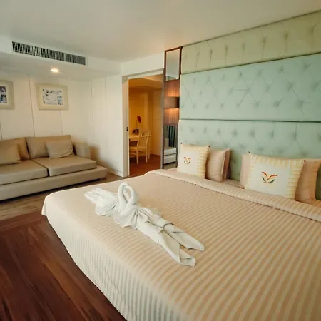 Nova Sea View Hotel Pattaya