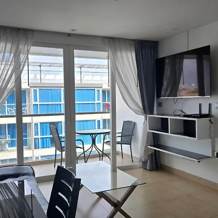 Centara Avenue Apartment