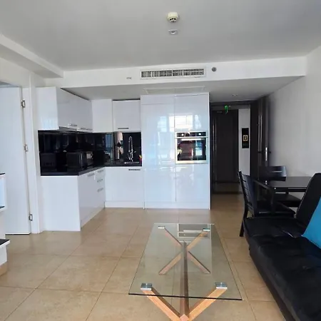 Centara Avenue * Pattaya