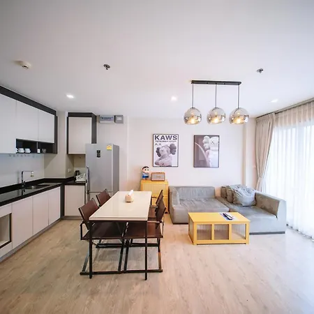 Apartment The Base Sea View Pattaya
