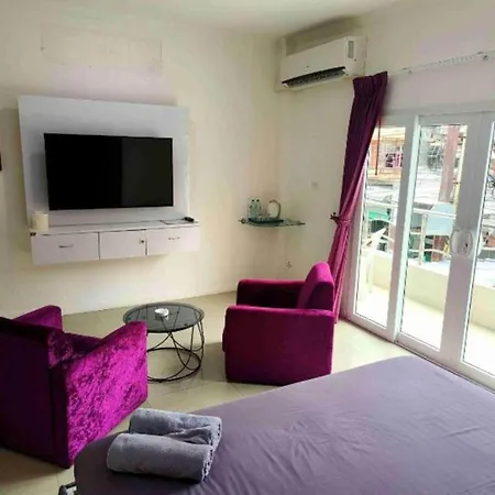 Titanic Residence-7 Minute Walk To The 4*