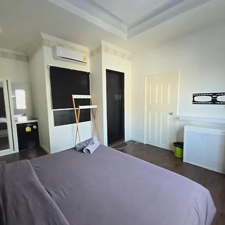 Titanic Residence-7 Minute Walk To The โรงแรม