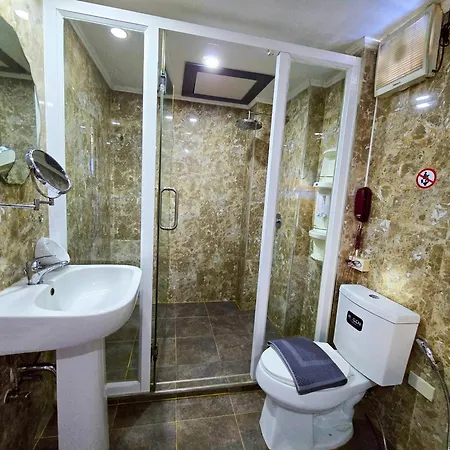 Titanic Residence-7 Minute Walk To The 4*