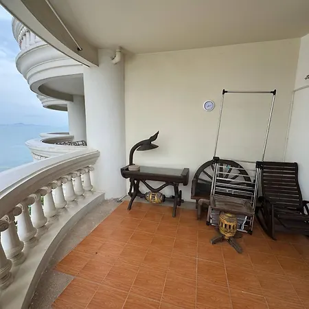 Sky Sea View Apartment Pattaya