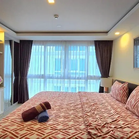 Grand Avenue By Fantasea * Pattaya