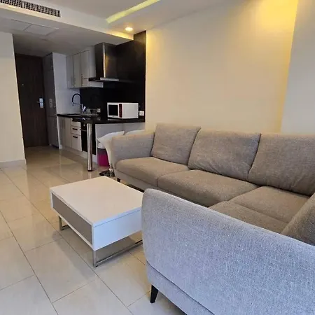 Grand Avenue By Fantasea Apartment Pattaya