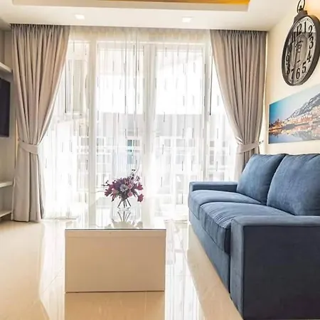 Grand Avenue 808e Soi Buakhaw 15 Pattaya