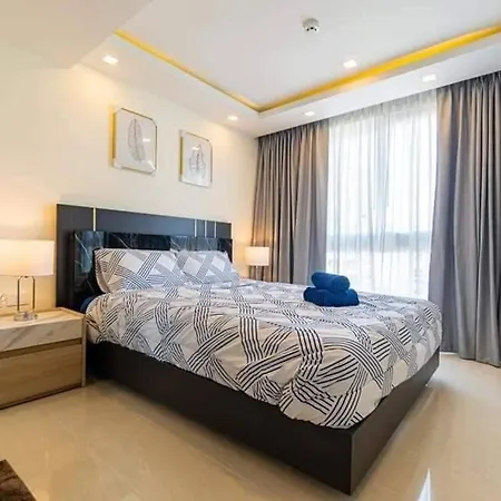 Grand Avenue 808e Soi Buakhaw 15 อพาร์ทเม้น Pattaya