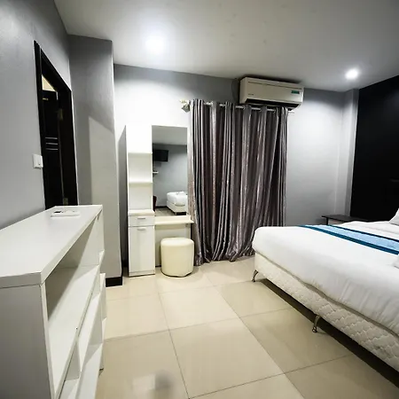Golden Star 3* Pattaya