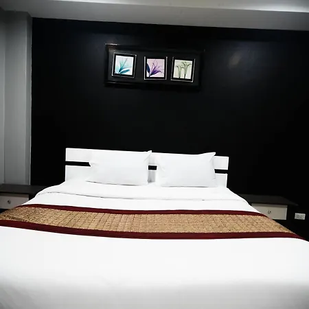 Hotel Golden Star 3*