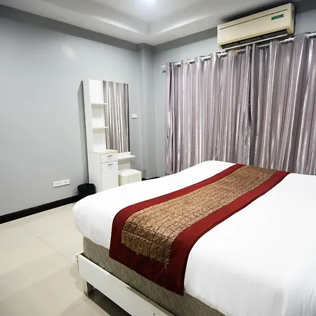 Golden Star Pattaya
