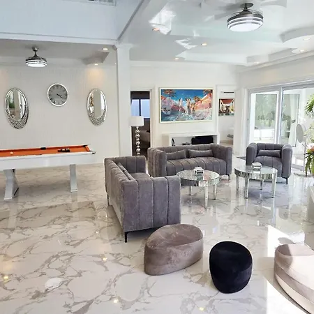 วิลล่า Nebuland Luxury Pool Walking Street Pattaya