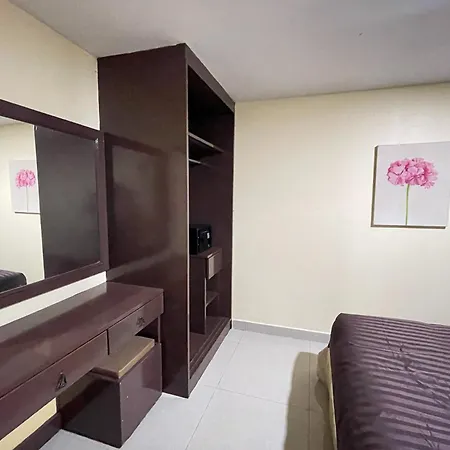 Lucky โรงแรม Pattaya