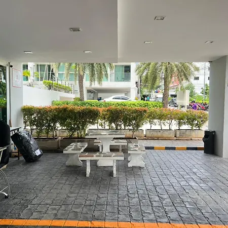อพาร์ทเม้น Park Royal 3, Pratamnak Soi 6,
