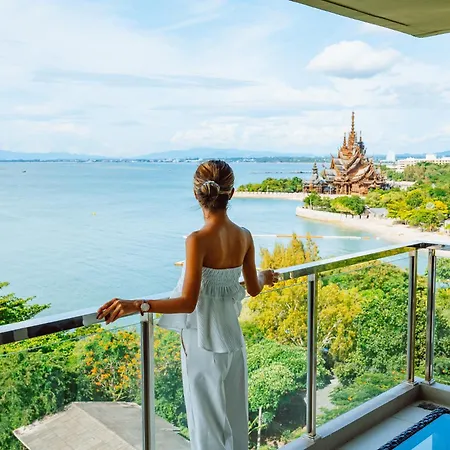 Golden Tulip Beachfront Hotel Pattaya