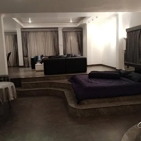 Apartment Spacious 115sqm Luxury Style
