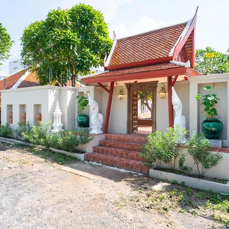 Naka At Pratumnak Pattaya