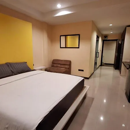 โรงแรม Moonlight - Near Walking Street