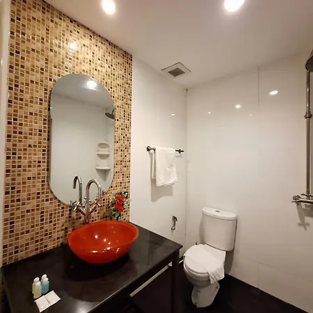โรงแรม Moonlight - Near Walking Street Pattaya