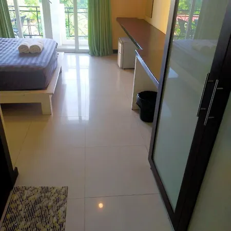 โรงแรม Moonlight - Near Walking Street
